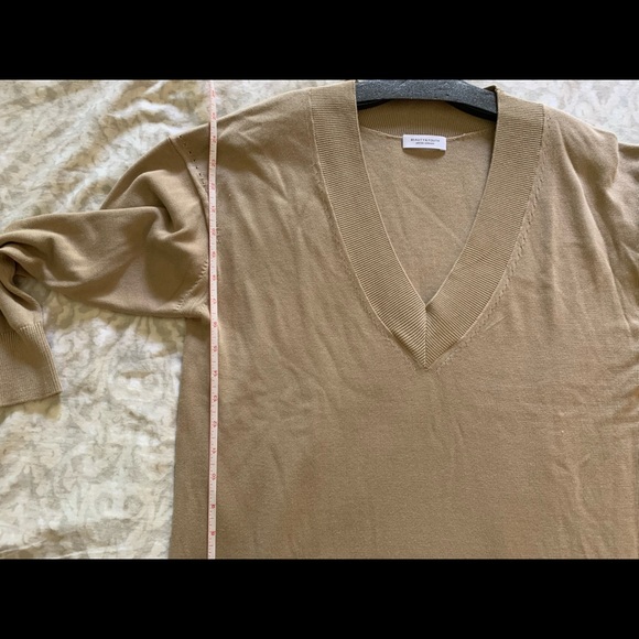 Soft V neck sweater - Picture 10 of 13